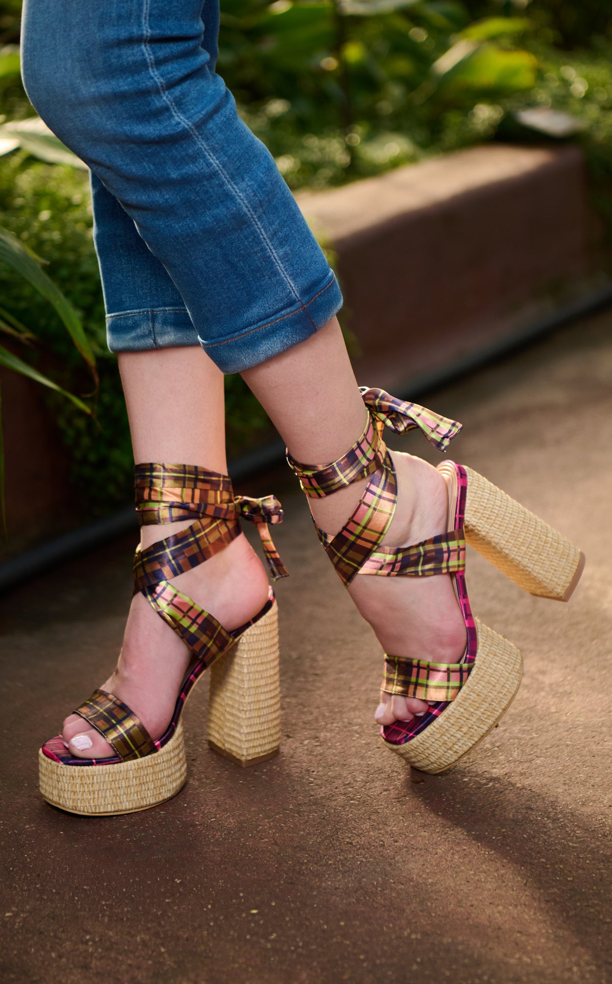 LAZULI-PLAID BLOCK SANDAL | AZALEA WANG
