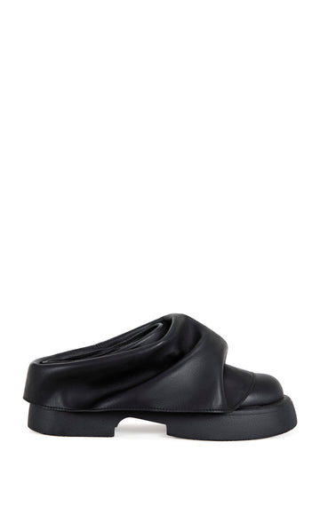 MAITYE-BLACK CHUNKY LOAFER