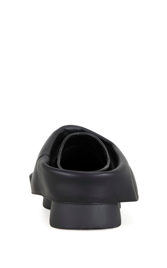 MAITYE-BLACK CHUNKY LOAFER