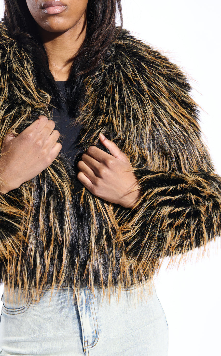 SAOIRSE-BROWNBLACK FAUX FUR JACKET