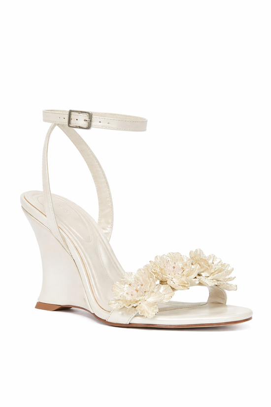 WINTERS-WHITE FLORAL WEDGE SANDAL