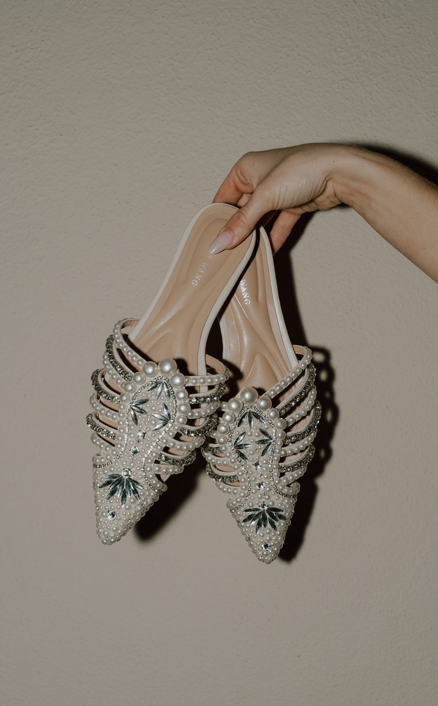 ADALINE-BONE PEARL POINTED TOE FLAT