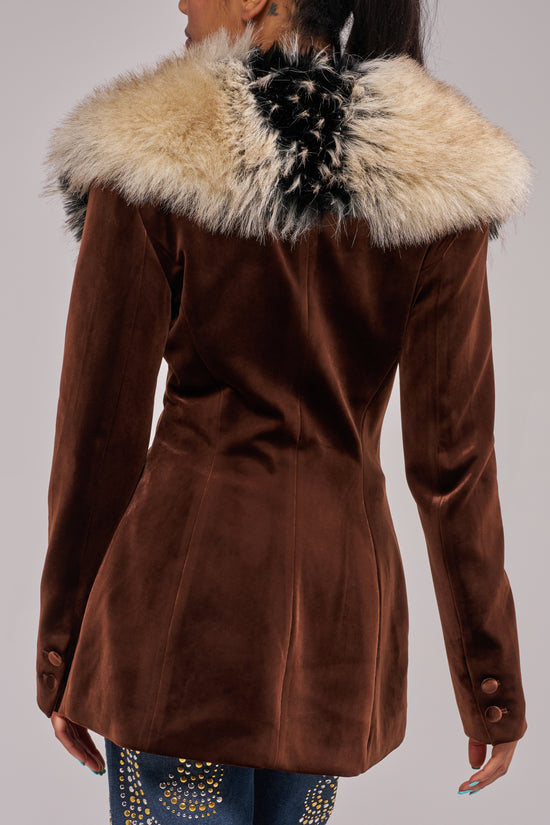 ELARIS-CHOCOLATE STATEMENT BLAZER