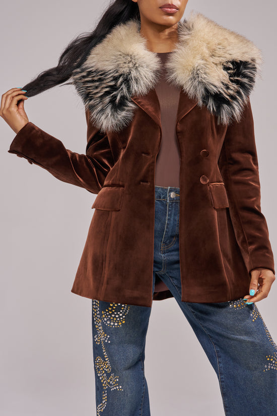 ELARIS-CHOCOLATE STATEMENT BLAZER