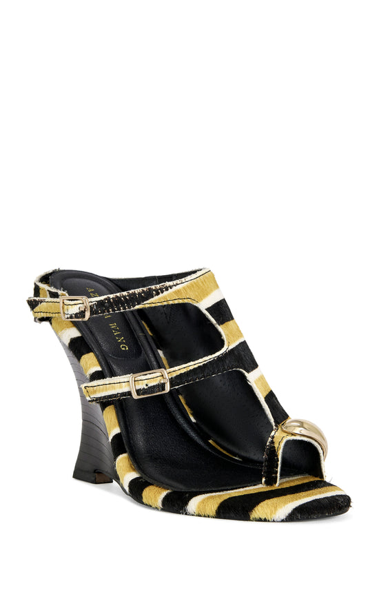 GIANNIS-MUSTARD WEDGE SANDAL | AZALEA WANG