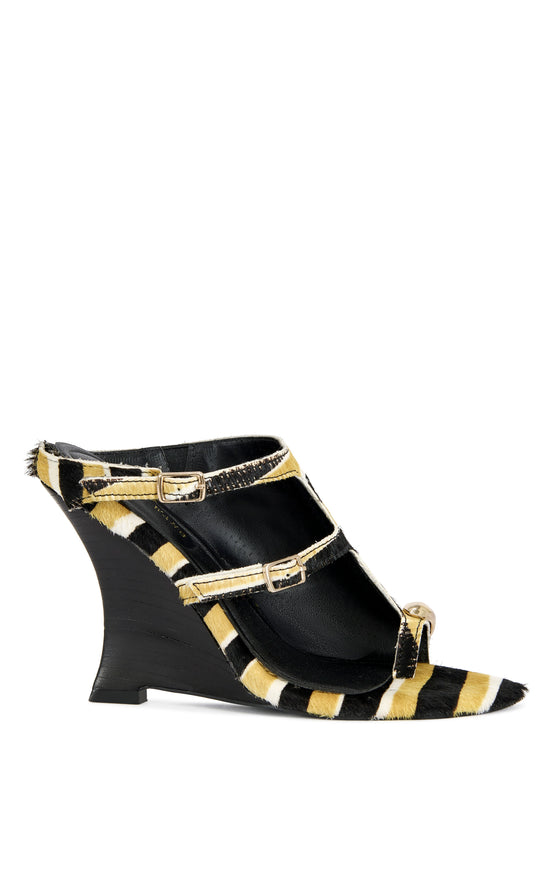 GIANNIS-MUSTARD CALF HAIR WEDGE SANDAL