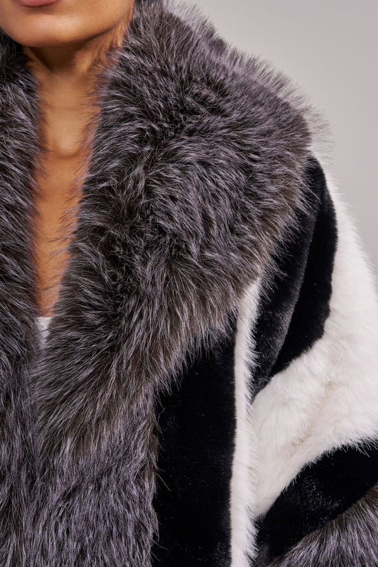 MOONSTONE-GREYMULTI LONG FAUX FUR COAT