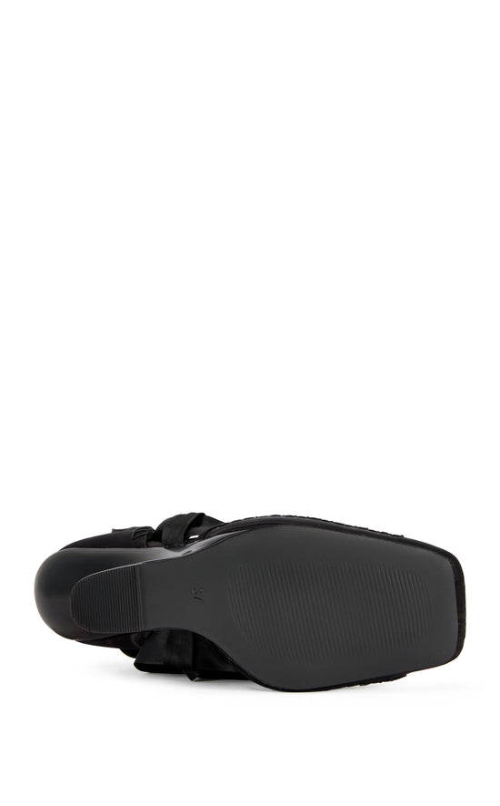 PIROUETTE-BLACK WRAP-AROUND WEDGE PUMP