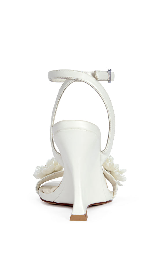 WINTERS-WHITE FLORAL WEDGE SANDAL