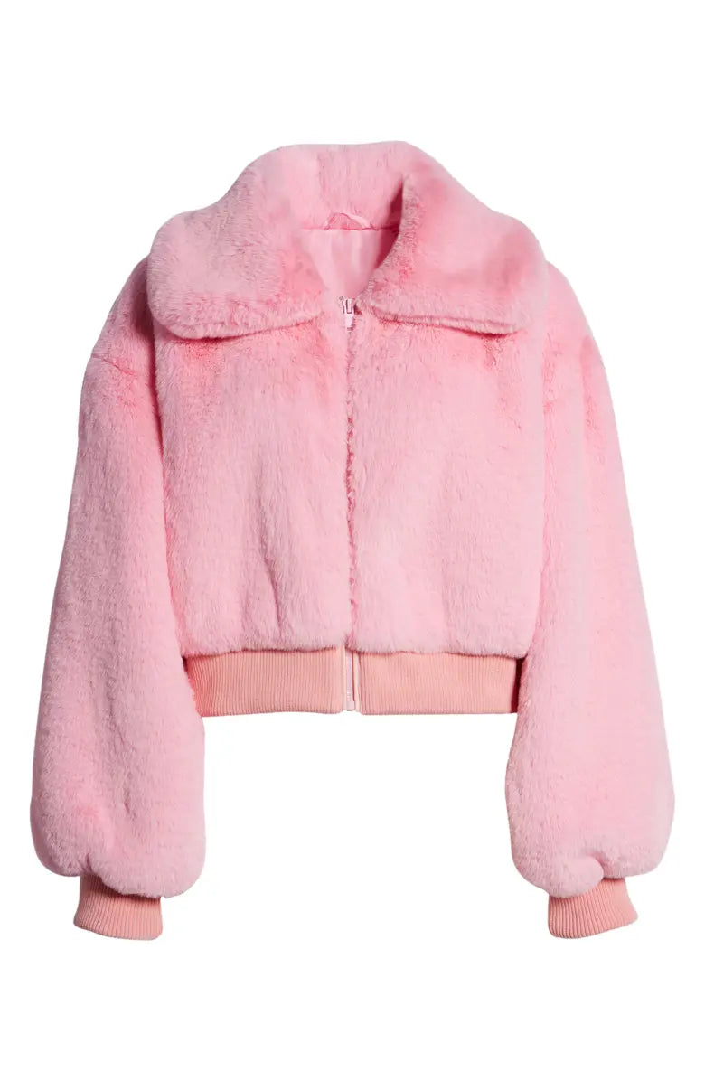 baby pink faux fur coat with collar and zip up style